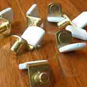 L SHAPED BRASS GLASS SHELF REST PIN BRASS PLATED WITH WHITE VINYL COVER X-73VCWP