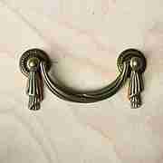 ANTIQUE BRASS TASSEL DRAWER M4-0719