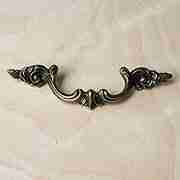 ANTIQUE BRASS VICTORIAN DRAWER PULL M4-0624